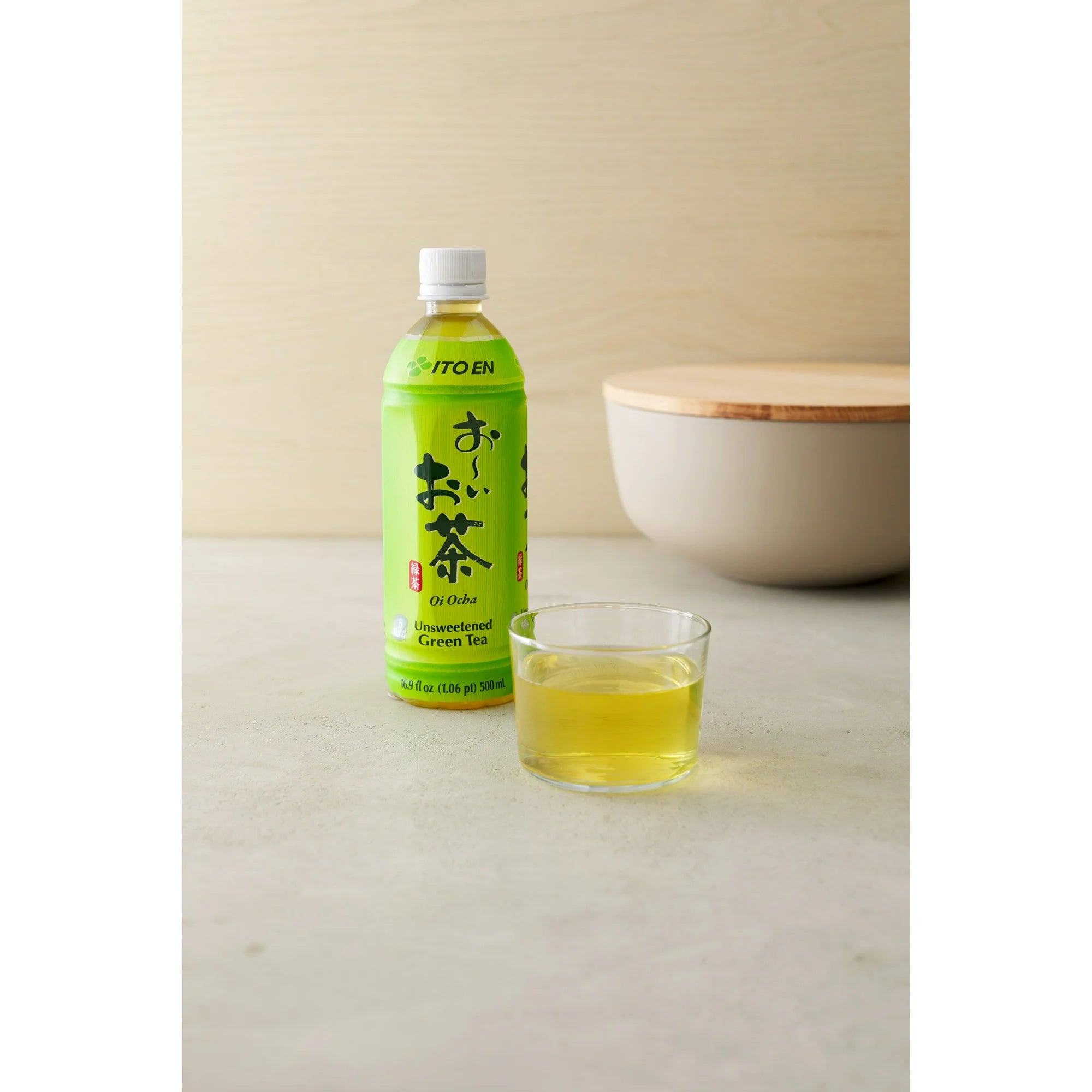 【12/CASE】ITO EN Oi Ocha Unsweetened Green Tea - 16.9 oz - Mideast Grocers