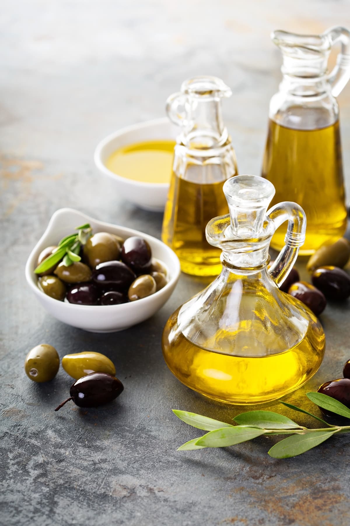 Tazah Extra Virgin Lebanese Olive Oil (Cold Pressed) 1 L. - Mideast Grocers